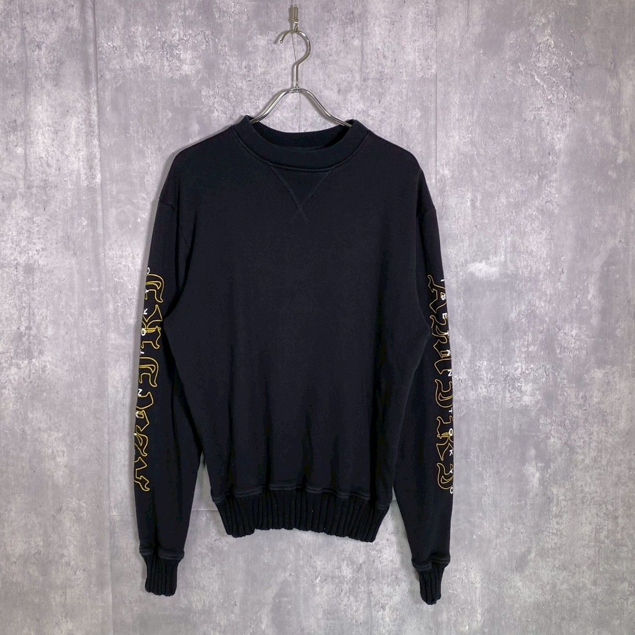 AMIRI』アミリ (S) チルドレンオブザナイト 長袖トレーナー - メルカリ