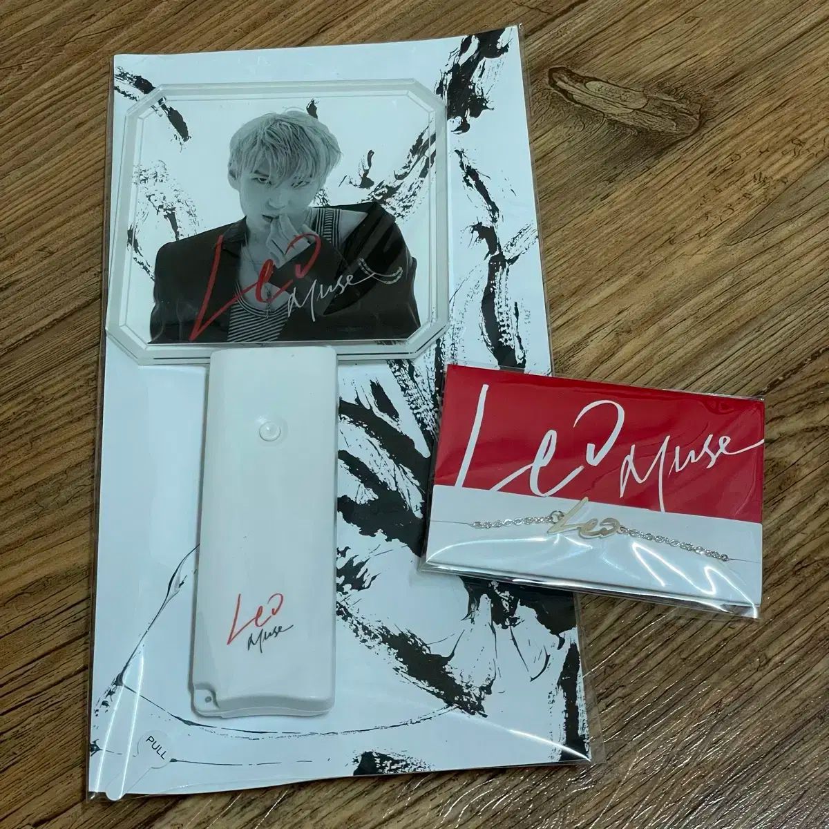 新品未使用 VIXX LEO MUSE コンサート アンクレット 公式グッズ ANKLE BRACELET vixx LEO CANVAS 指輪 \u0026 MUSE ブレスレット アクセサリー vixx LEO