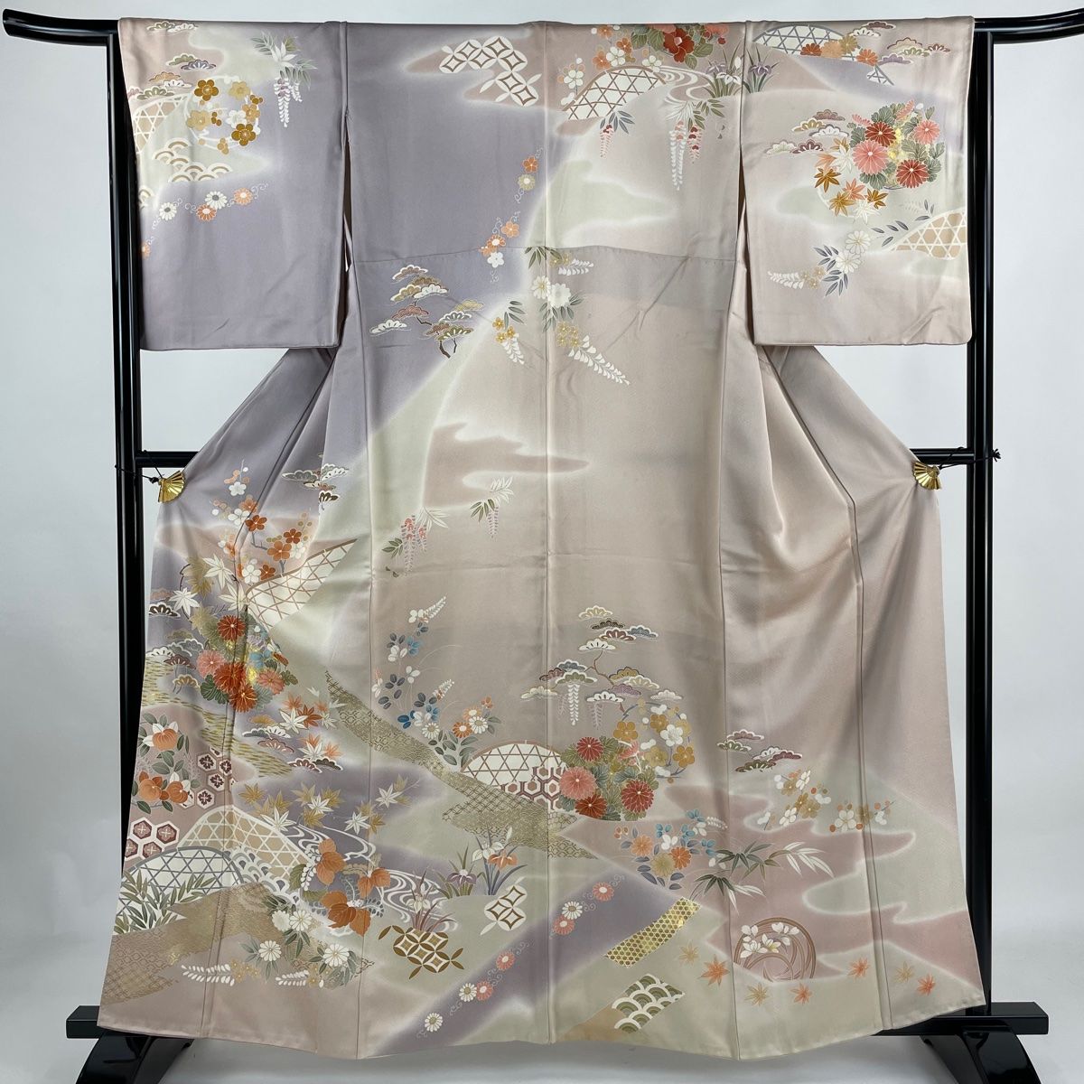 訪問着 身丈159.5cm 裄丈64cm M 袷 花丸文 亀甲 刺繍 金糸 薄紫
