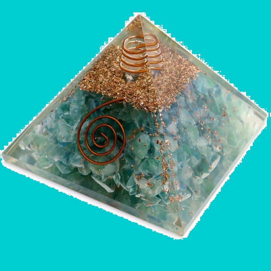 話題沸騰 GOLD STONE 天然石使用 水晶単結晶入り オルゴナイト ピラミッド スピリチュアルグッズ 幅約65-70mm前後 フローライト