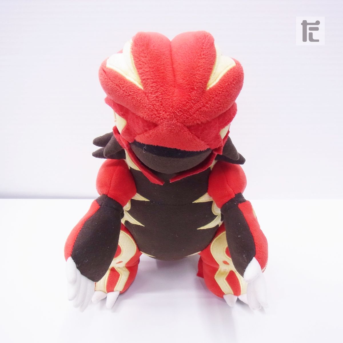 ポケモンセンター　ゲンシグラードン　ぬいぐるみ ゲンシグラードン ぬいぐるみ （ポケモンセンター） - メルカリ