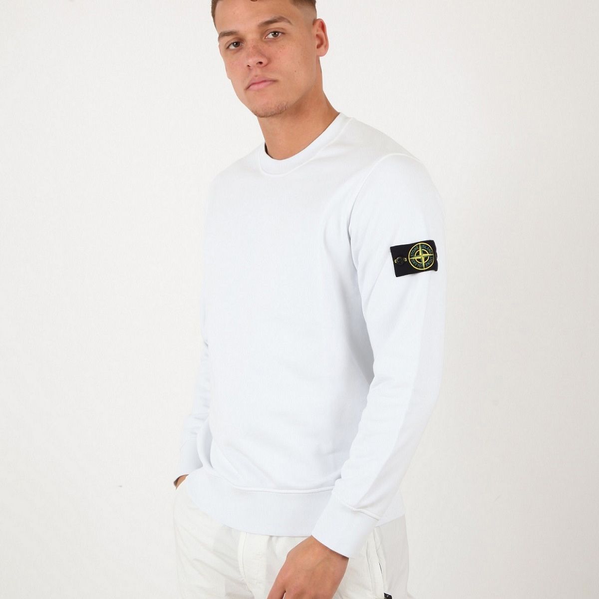 激安 ネット 販売 STONE ISLAND ホワイト 長袖 トレーナー 【公式通販】