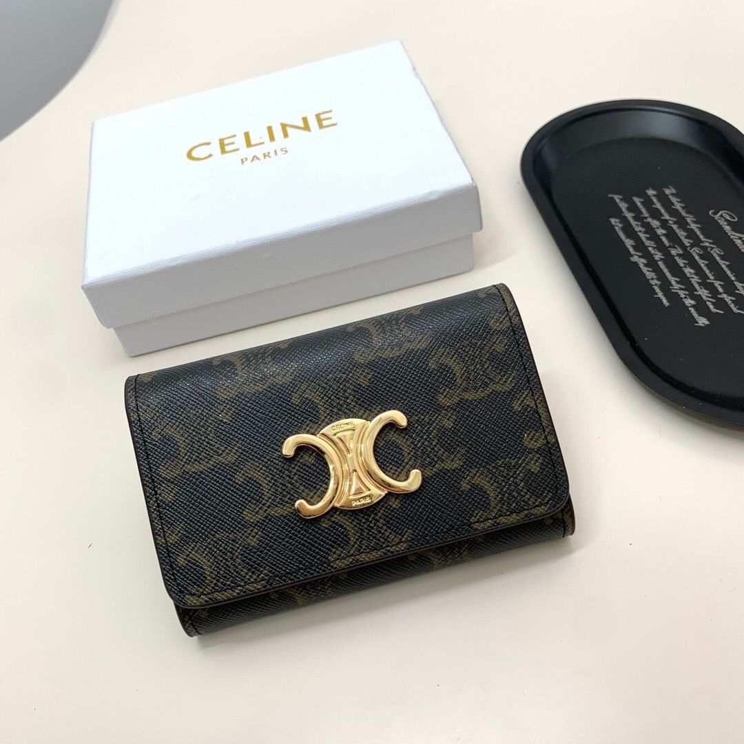 セリーヌ CELINE トリオンフ キーケース 三つ折り トリオンフ 新品 未使用 箱付き 送料無料 - メルカリ