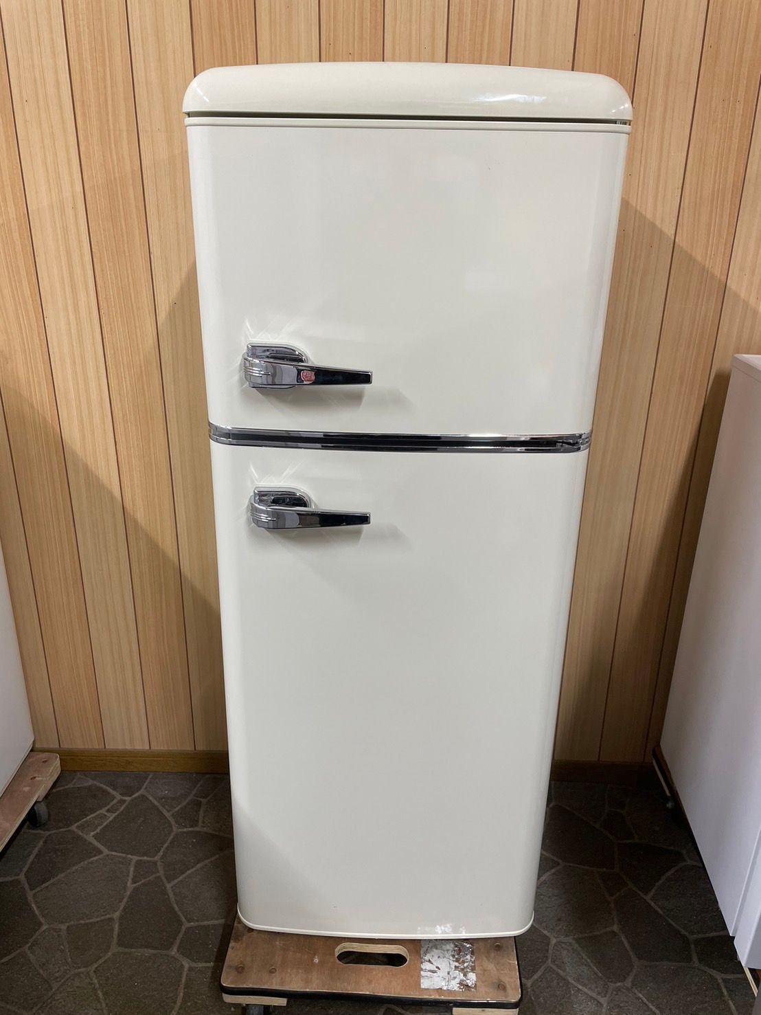 中古品】冷蔵庫 オーヤマ PRR-122D-W 114L 2022年製