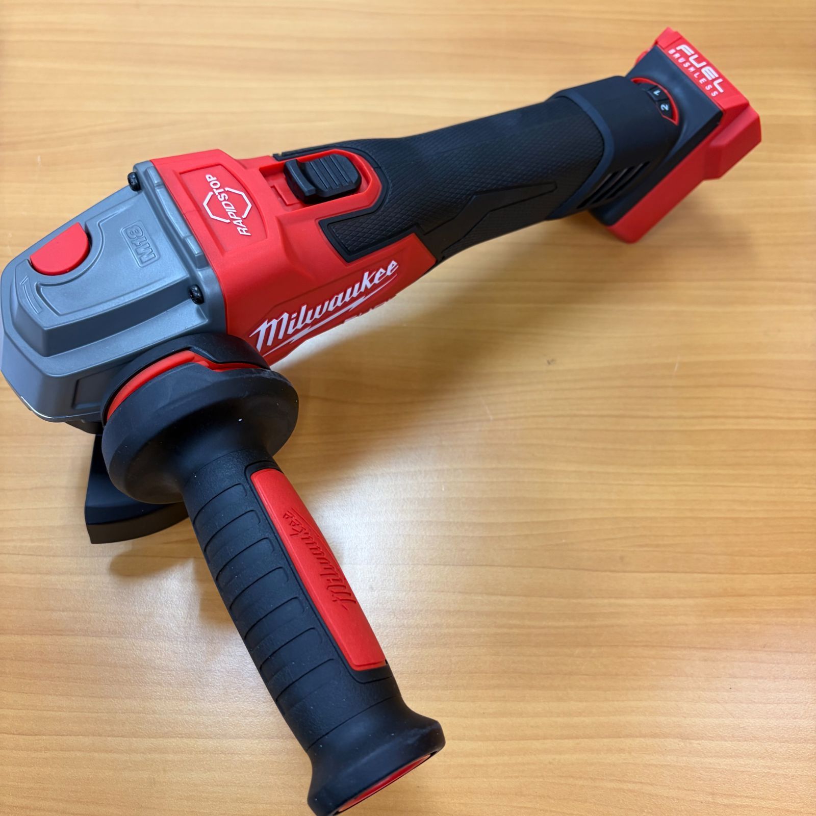 ミルウォーキー Milwaukee M18 FUEL RAPID STOP100mm 変速ディスクグラインダー