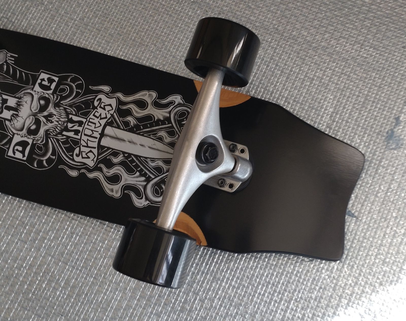 27 希少＜税送料3680円込＞【DOGTOWN】27.3　ミニクル　P貼送付！ 27 希少＜送料込＞【DOGTOWN】27.3 ミニクル-ザ- PAT貼送付