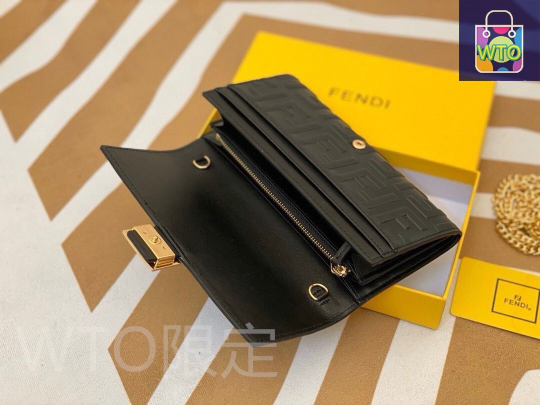 FENDI ショルダーバック ウィメンズ デザイナー ショルダー・クロスボディバッグ | FENDI JP