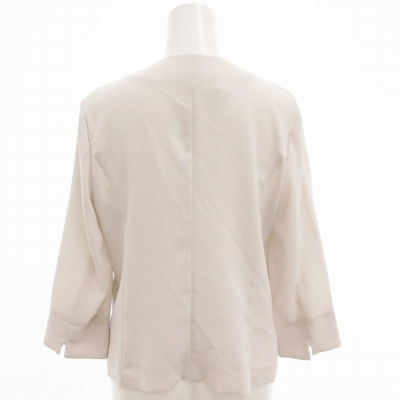 ナチュラルビューティーベーシック　ジャケットとパンツ ストレッチツイルセットアップシリーズ ノーカラージャケット