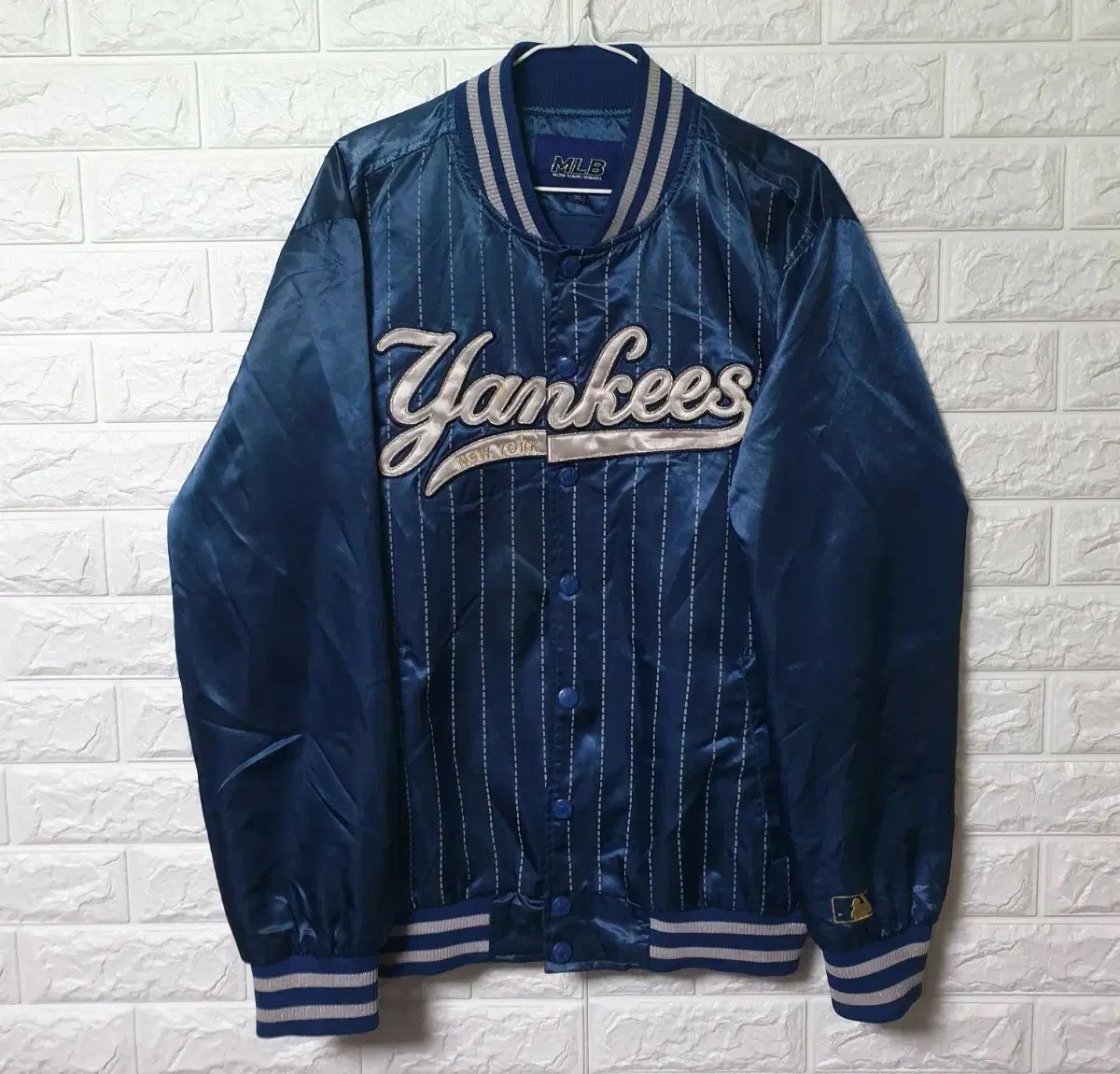 MLB ニューヨークヤンキース スタジャン 出品 - メルカリ