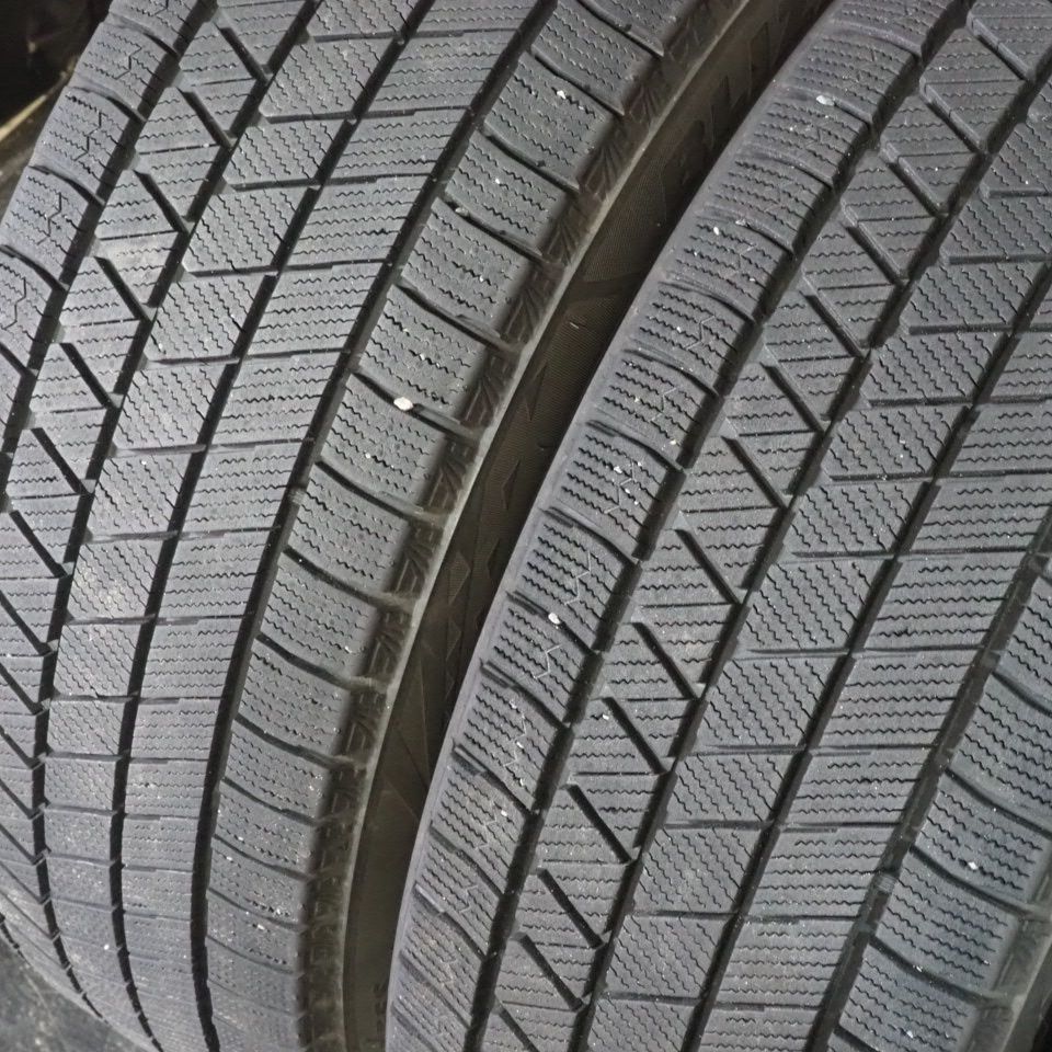 21年製 バリ山 ブリヂストン BLIZZAK VRX3 225/45R18 4本 スタッドレス 
