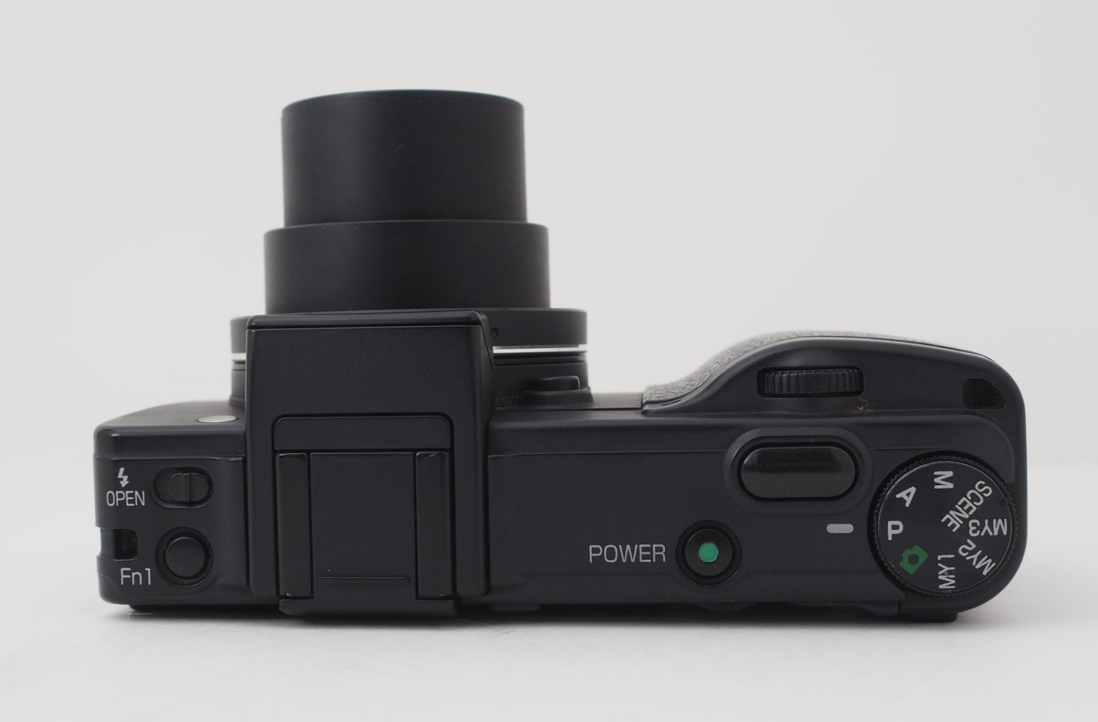 美品】RICOH リコー GX200 コンパクトデジタルカメラ【送料無料 美品】RICOH リコー GX200 コンパクトデジタルカメラ【送料無料