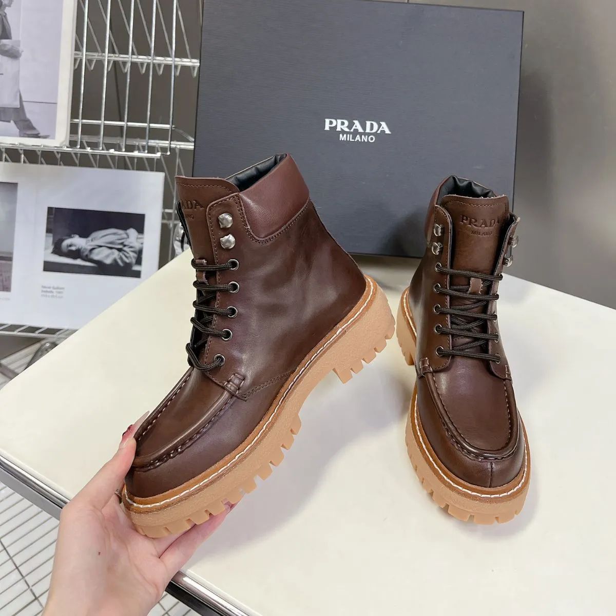 ?新品未使用?PRADAプラダ 快適でスタイリッシュなレディースショート 
