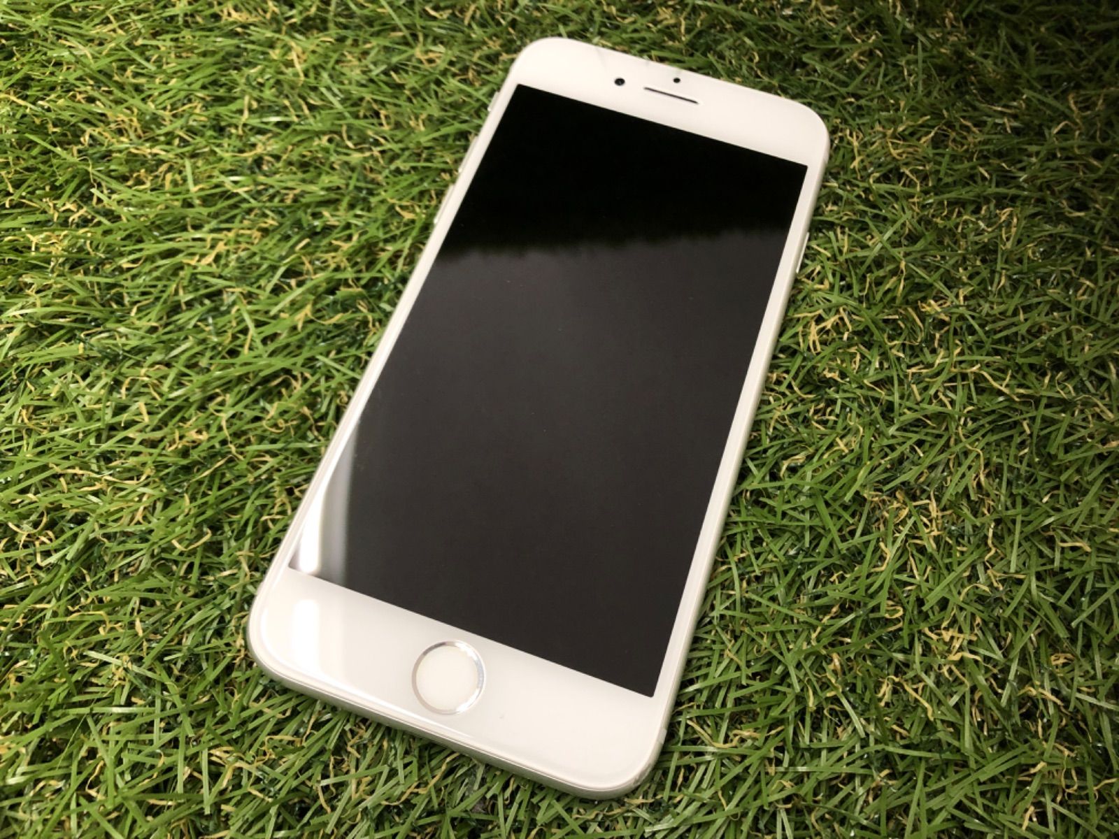 ジャンク品　Apple　アップル　iPhone 8 64GB シルバー　MER-081