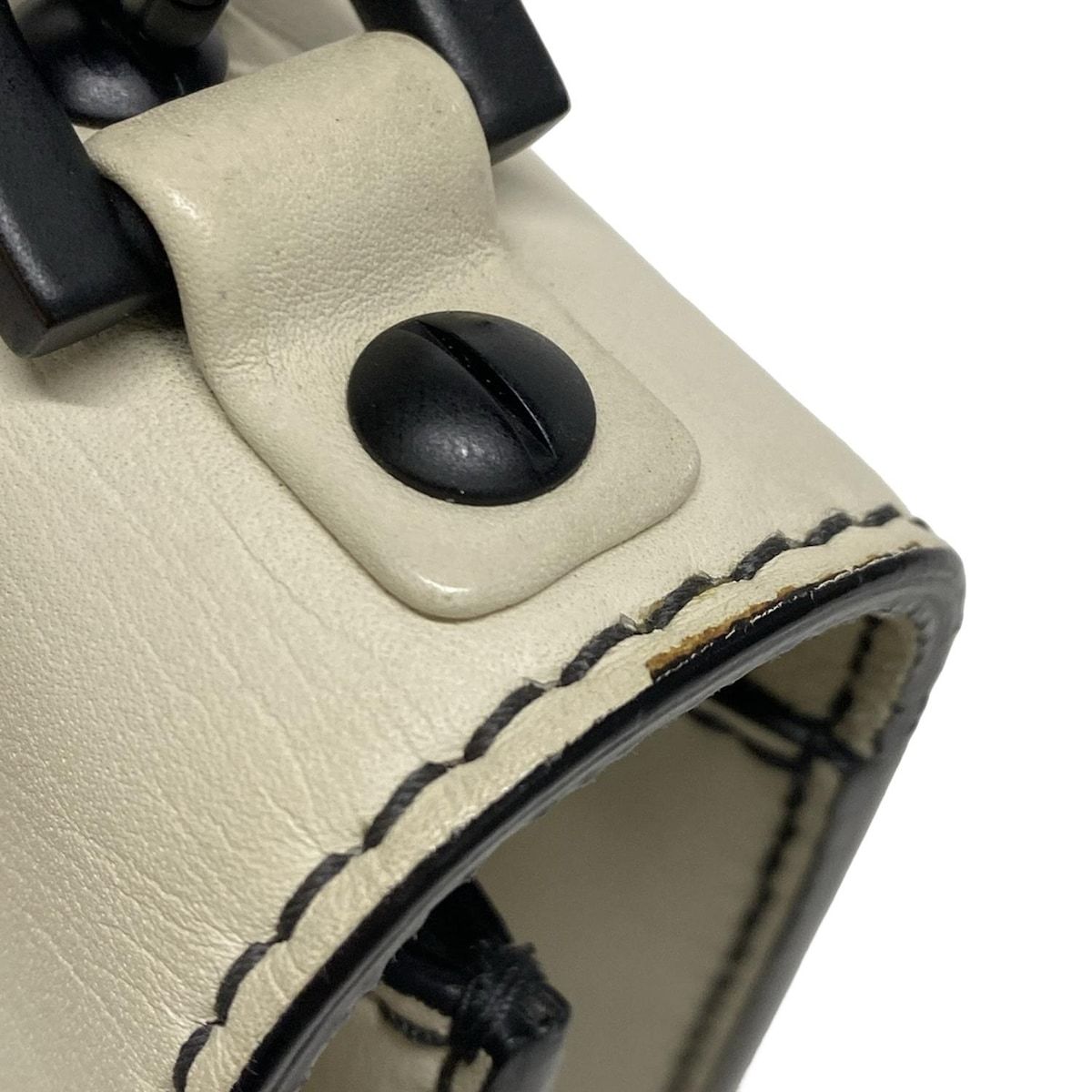 チェーンショルダー