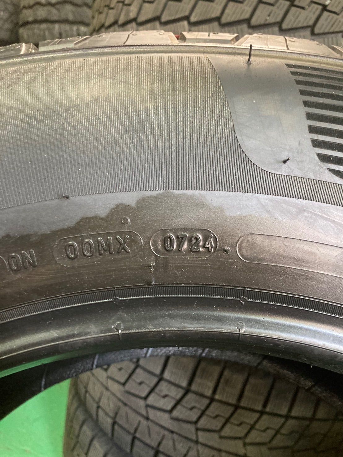 265|70R18