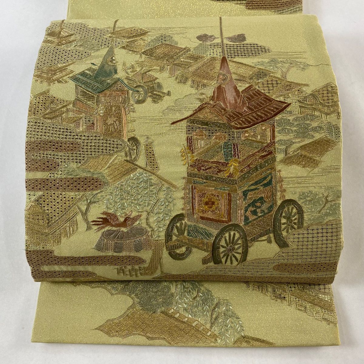 袋帯 祇園祭り ヱ霞 汕頭刺繍 金通し 抹茶色 お太鼓柄 正絹
