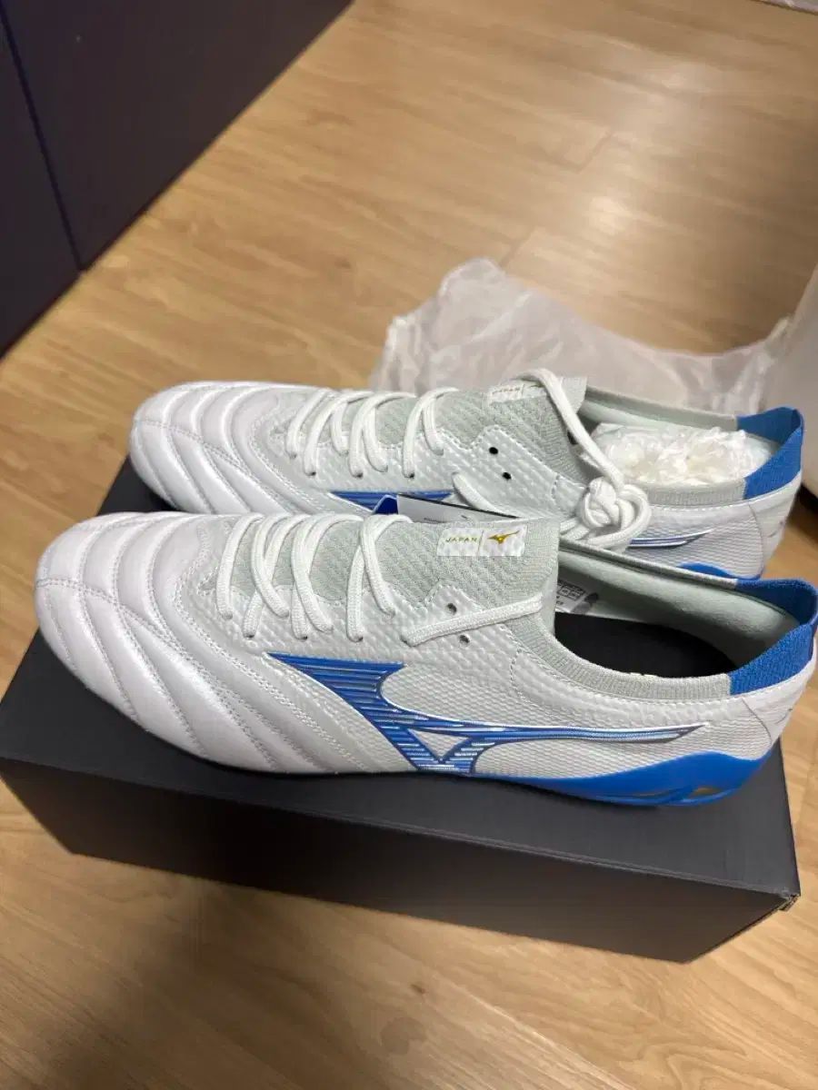 【雷市場（ポンジャン）商品韓国直送】 mizuno(ミズノ) モレリア ネオ 4 ベータ ジャパン 265