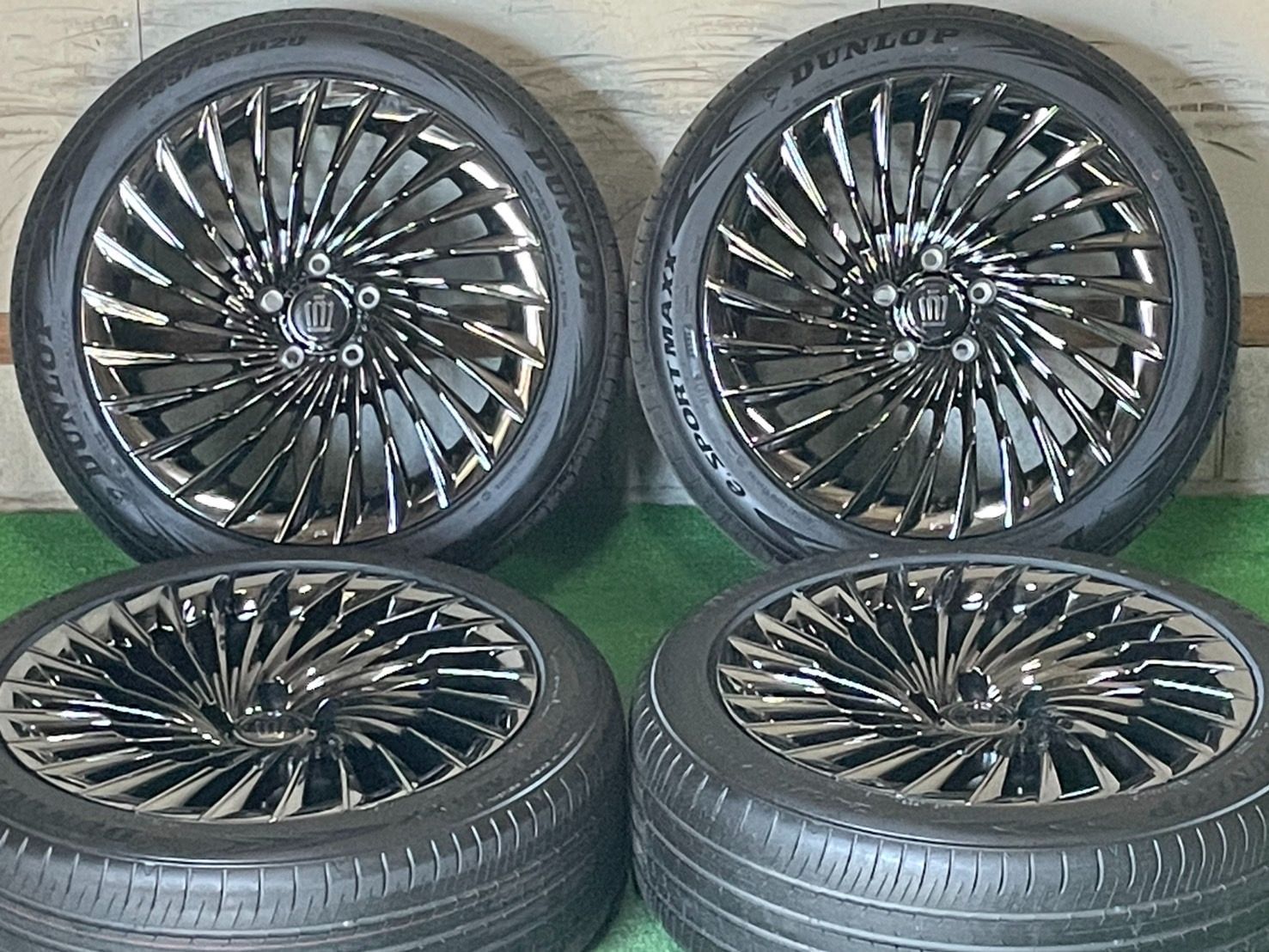 スパッタリング 新車外し トヨタ クラウンセダン ブラックパッケージ 純正 20in 8 5J 30 PCD120 ダンロップ e.SPORT MAXX245|45ZR20