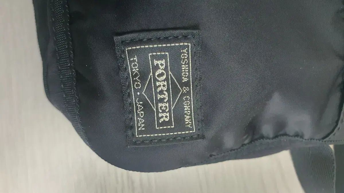 販売