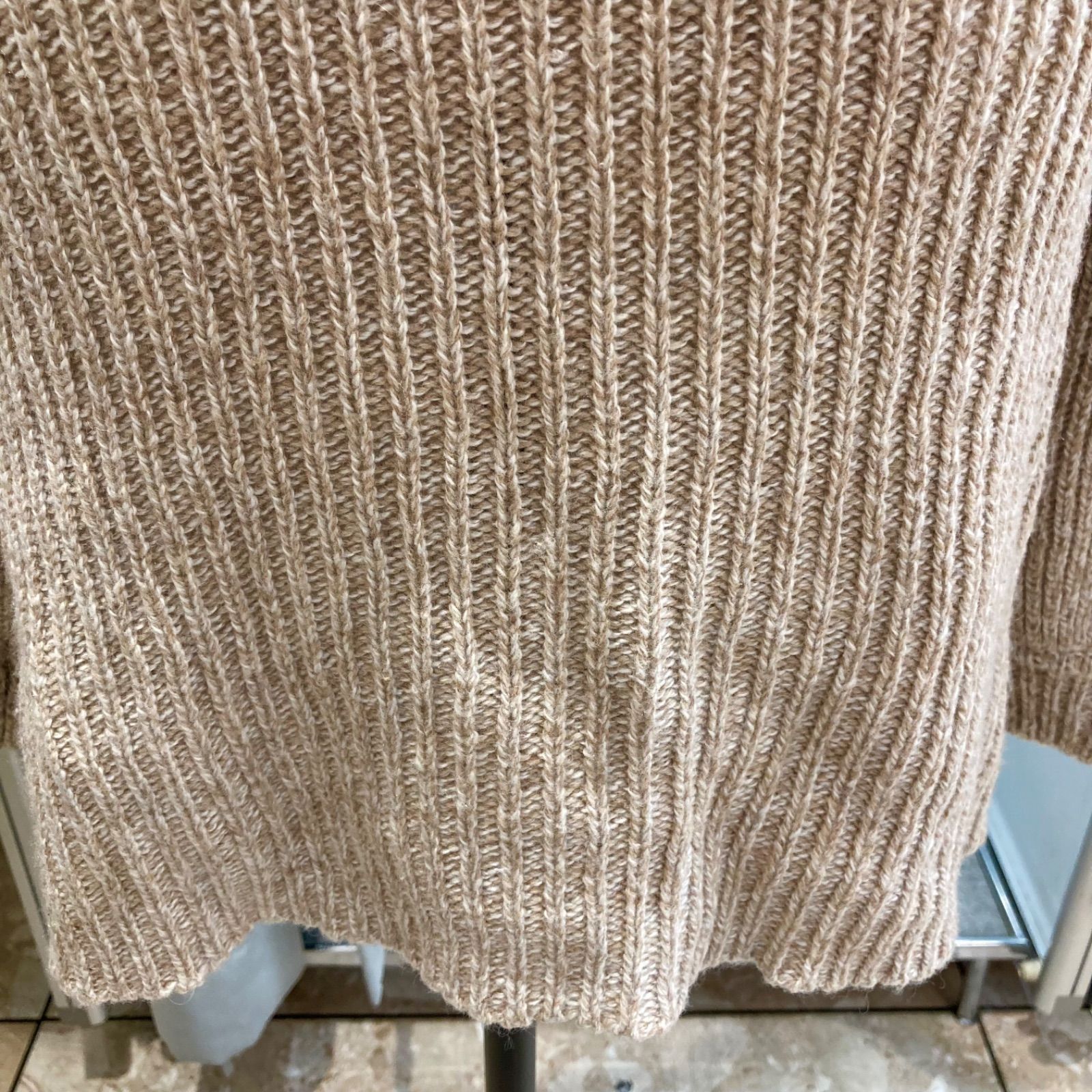 タートルネック ベージュ