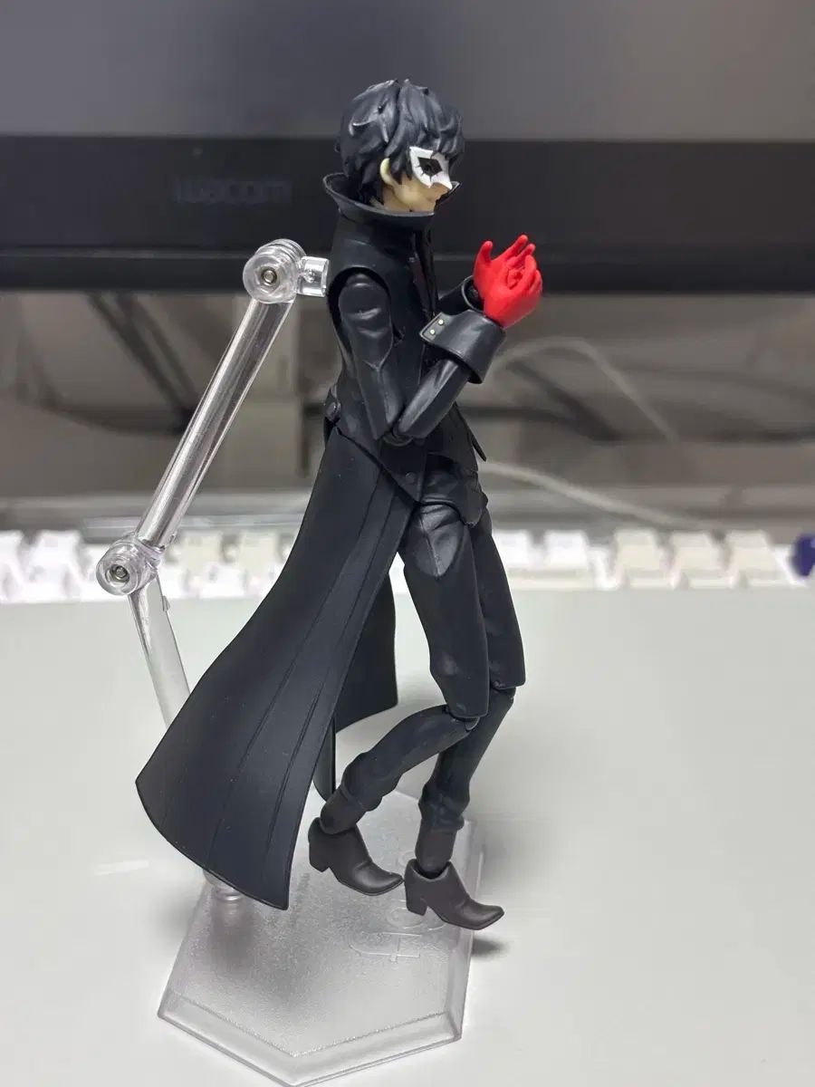 ペルソナ 販売済み 5 ジョーカー Figma(フィグマ) フィギュア 売るよ
