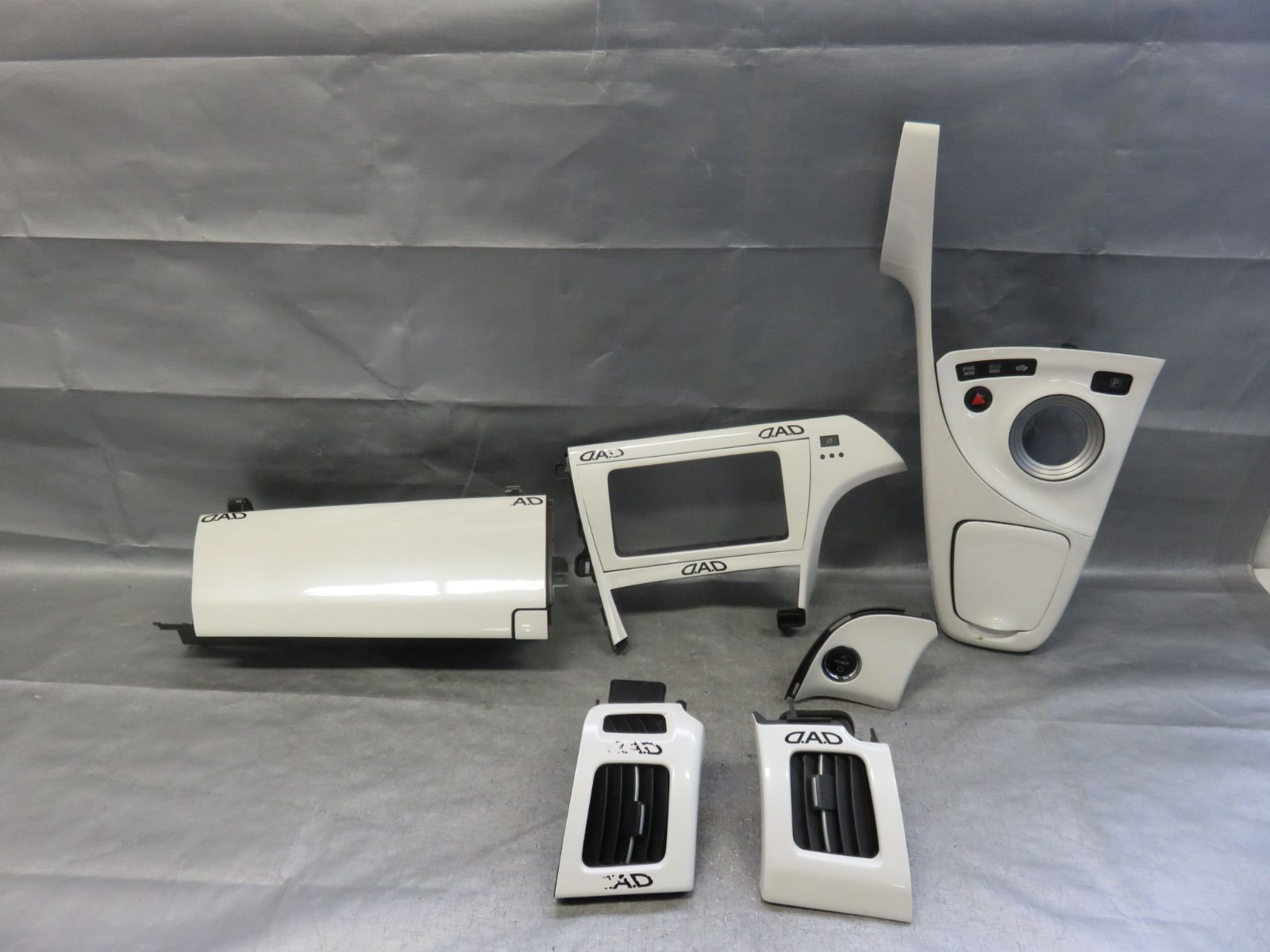 STD7587 内装 カスタム品 トヨタ プリウス30系 ZVW30 ZVW35 純正 インテリアパネル シフトノブ センターパネル D.A.D ギャルソン