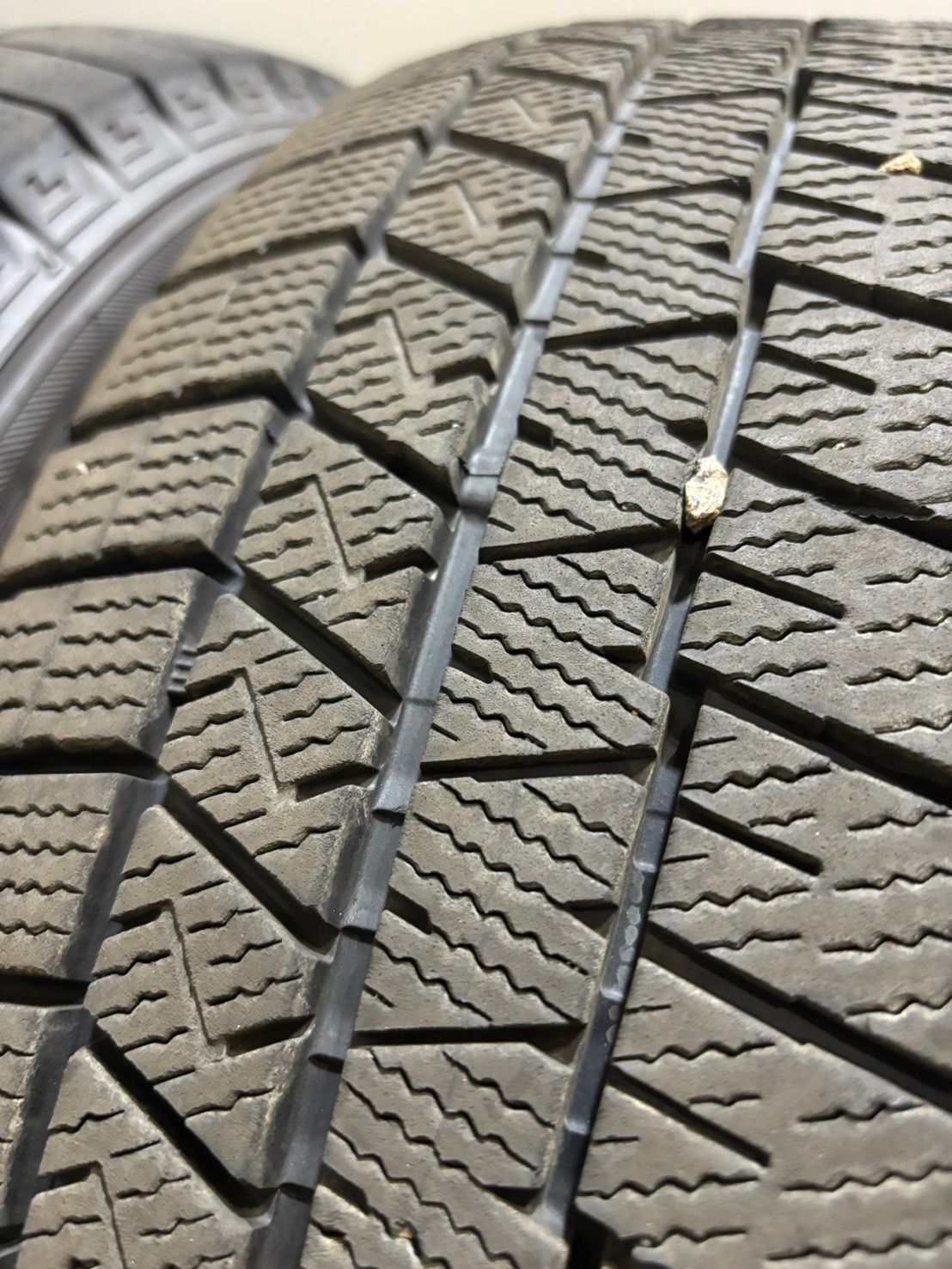 ★215/60R17 DUNLOP/WINTER MAXX 03 22年製 スタッドレス 4本 ダンロップ ウィンターマックス エスティマ C-HR (2-G251)