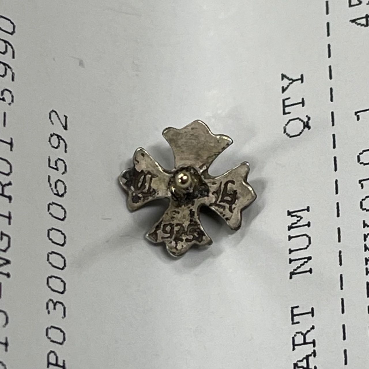 国内正規 CHROME HEARTS CHプラス スタッド ピアス クロムハーツ
