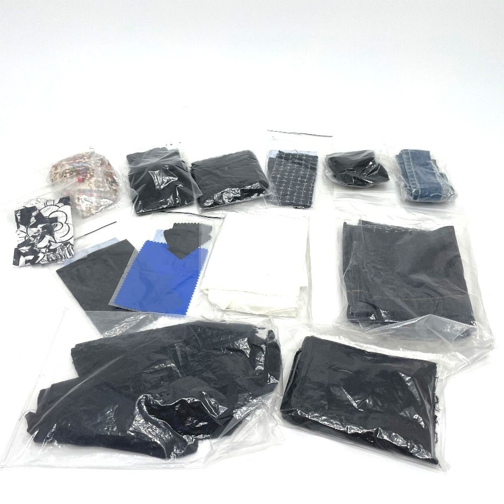 シャネル CC ココマーク ボタンセット ハギレ山 アウターその他 - メルカリ 