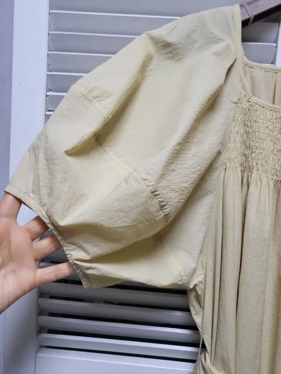 オンアンドオン シャカシャカ素材