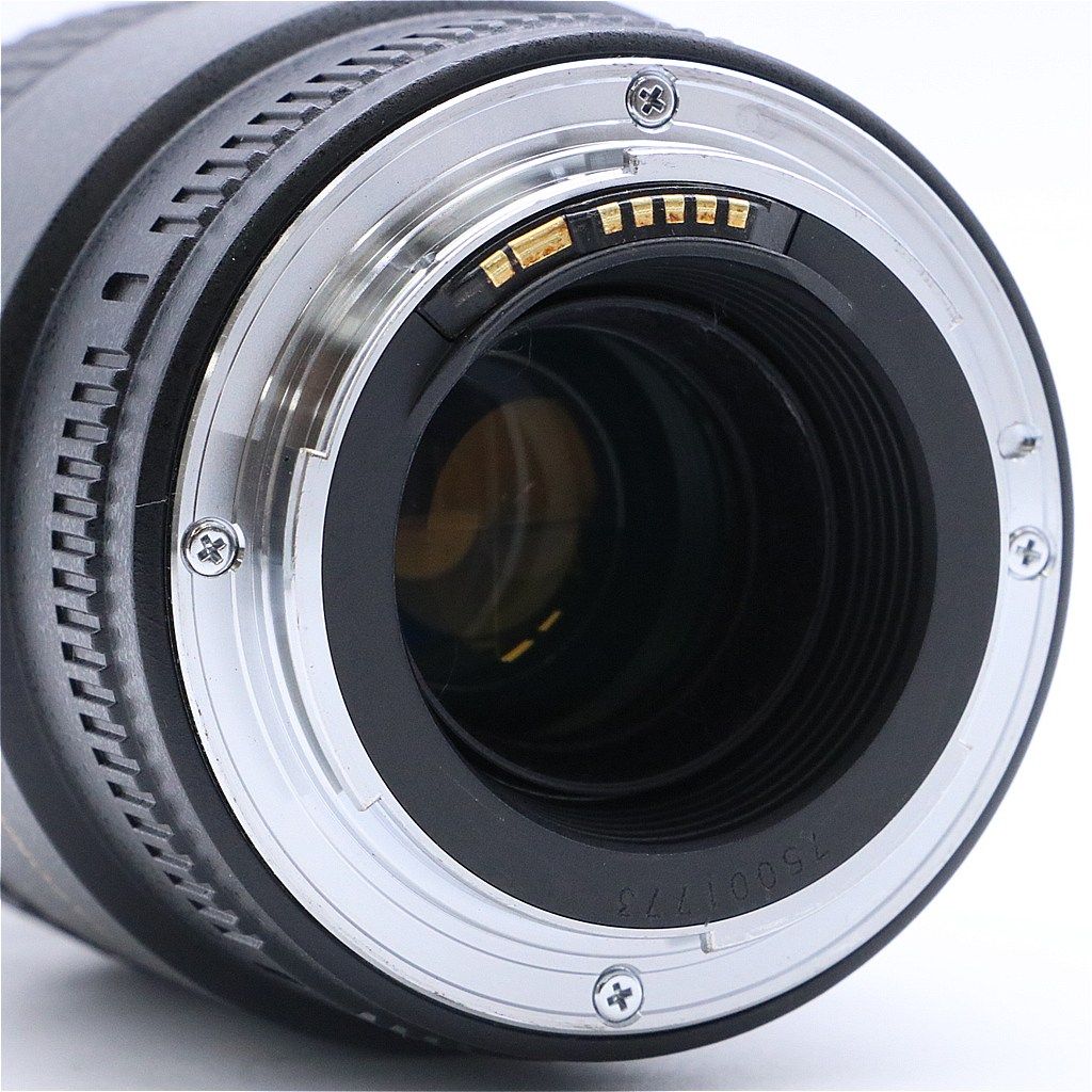 100mm F2.8