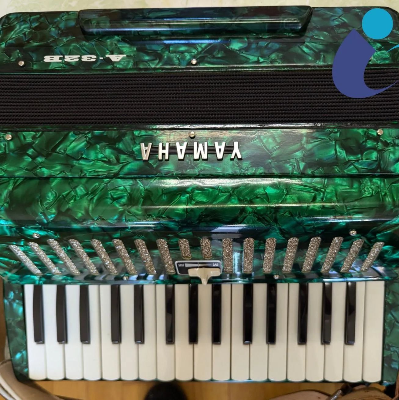 YAMAHA アコーディオン A-32B 【ケース付き】 アコーディオン YAMAHA A－32B（ソフトケース付き