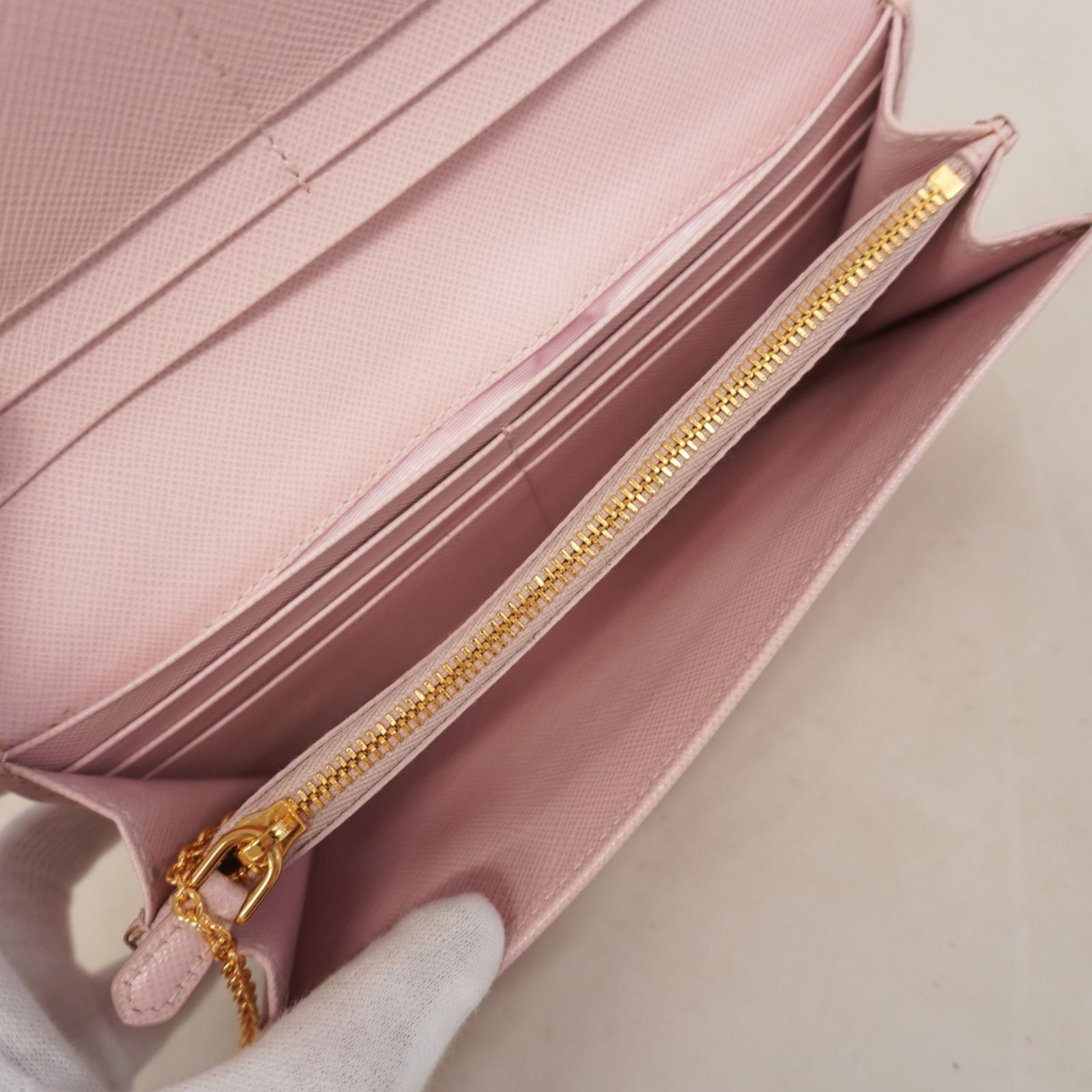 PRADA ピンク サフィアーノレザー 長財布 プラダ(Prada) プラダ 長財布 サフィアーノ レザー ピンク