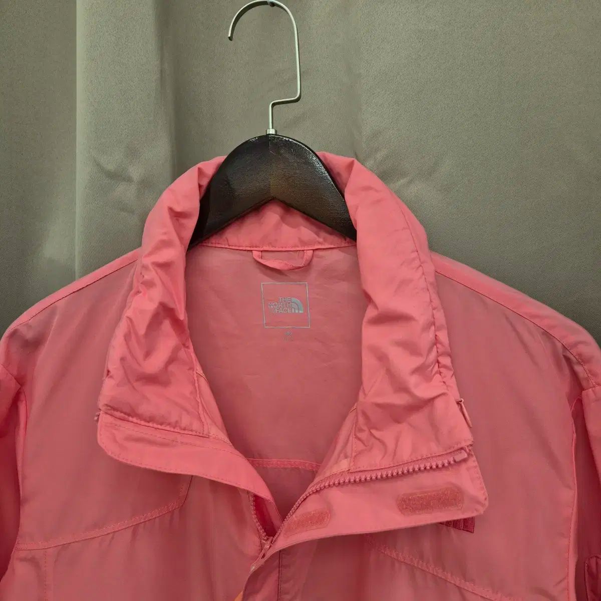 THE NORTH FACE ピンク M ウィンドブレーカー THE NORTH FACE(ザ・ノース・フェイス) ピンク ウィンド