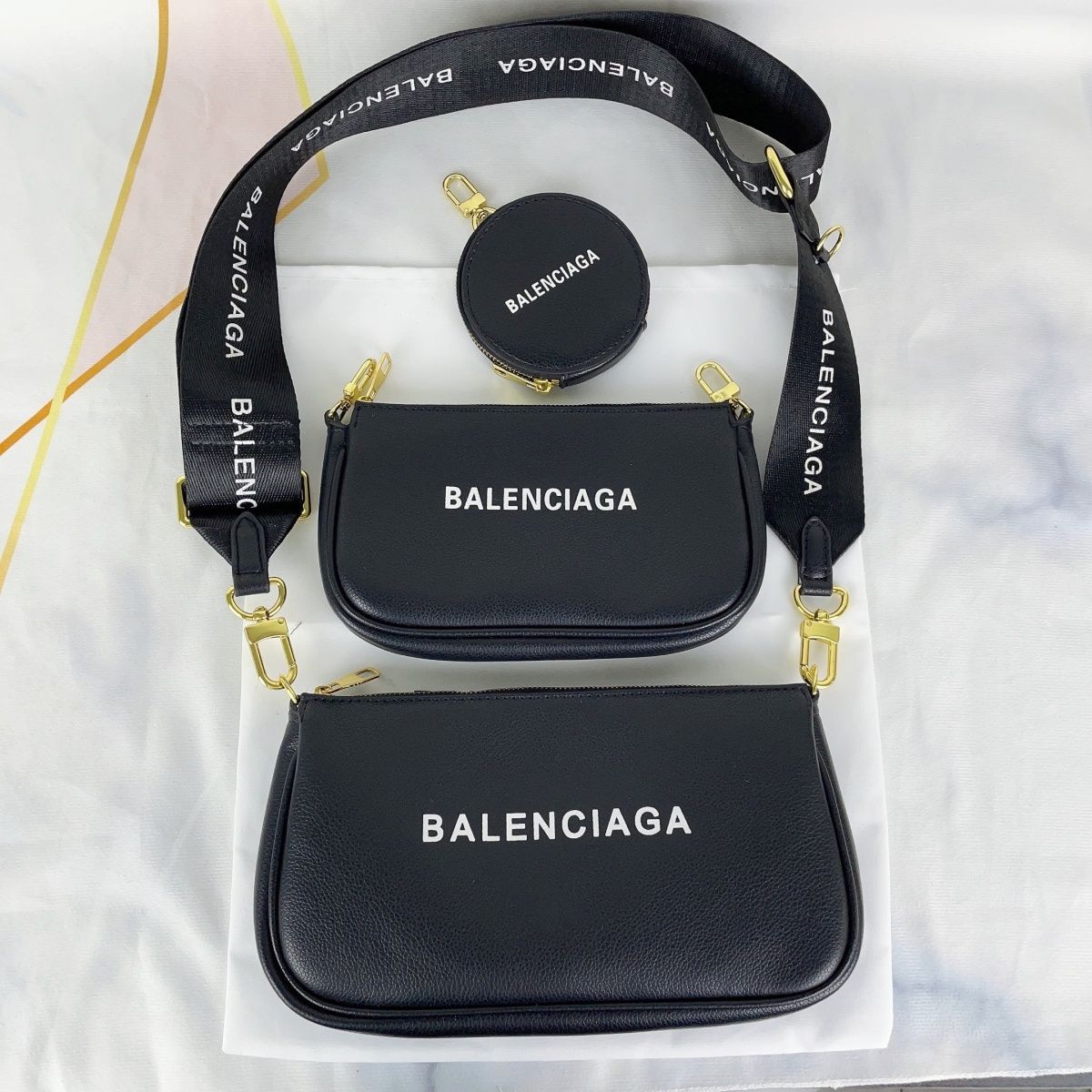 超人気】Balenciaga バレンシアガ マルチポケットバッグ ショルダー ...