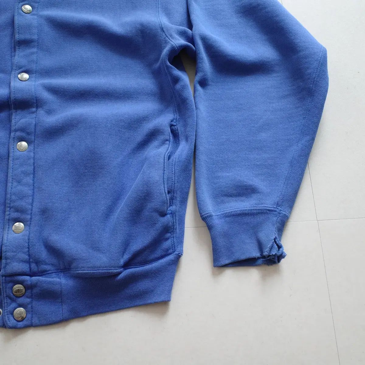 スナップ ボタン