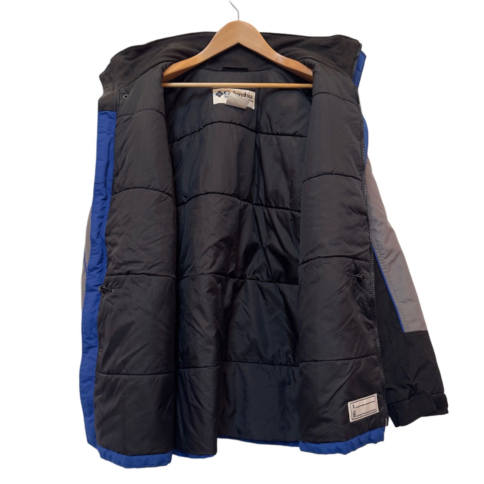 美品 コロンビア Columbia マウンテンパーカー L〜XL相当 ナイロン 