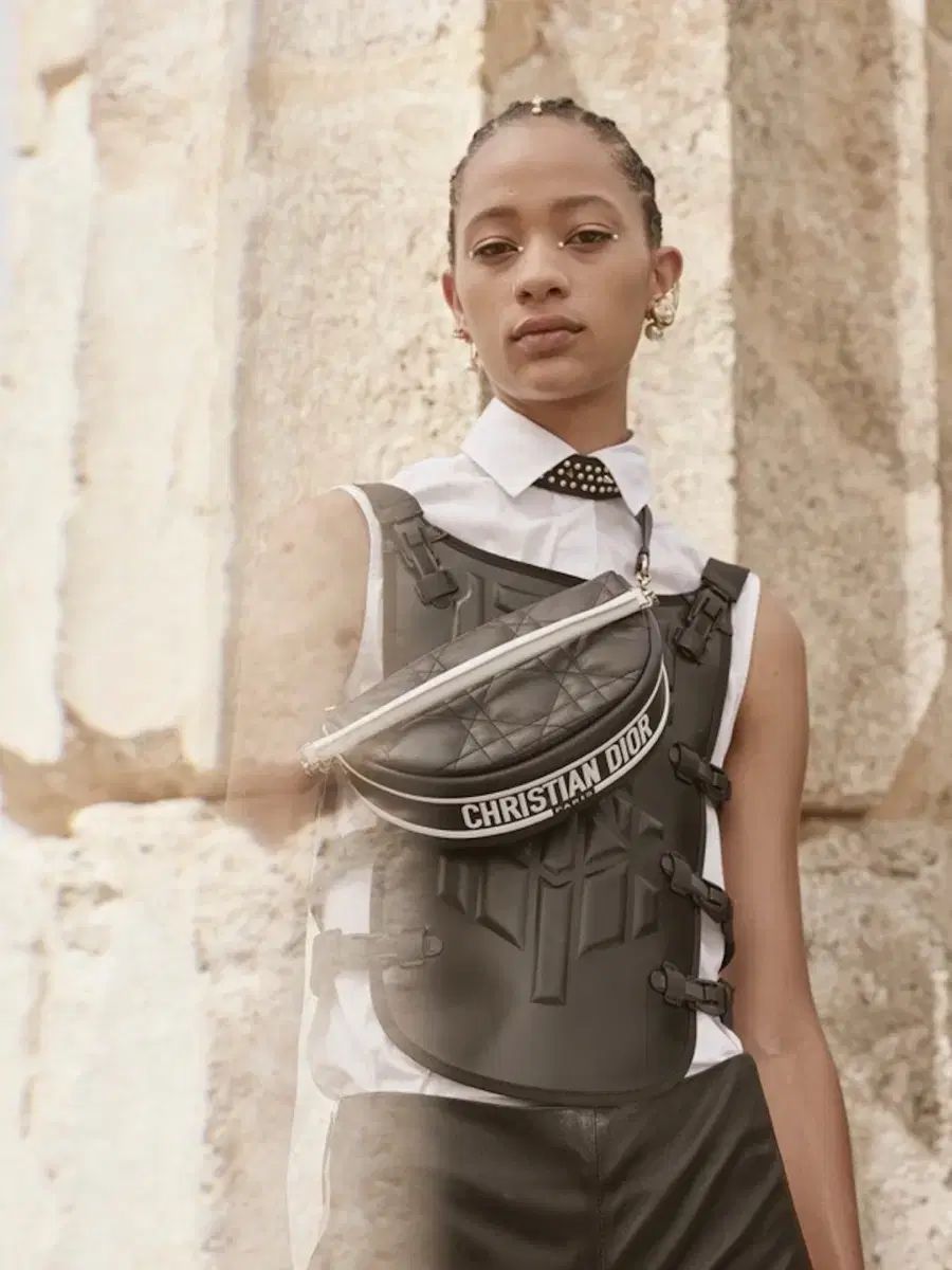 正規品 ディオール ホーボー スモール クロスバック ブラック