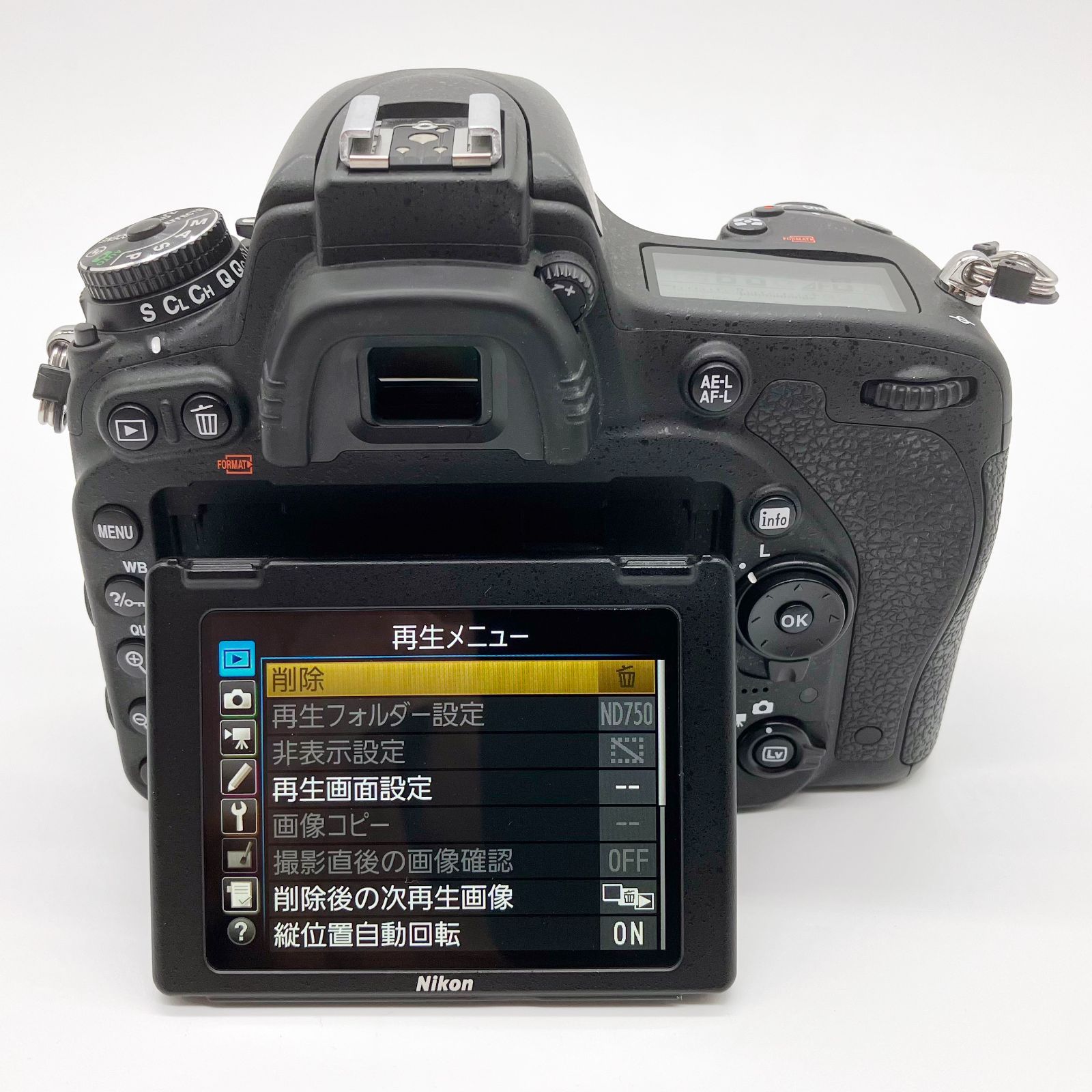 □シャッター数わずか1722回のほぼ新品 Nikon ニコン デジタル一眼レフ 
