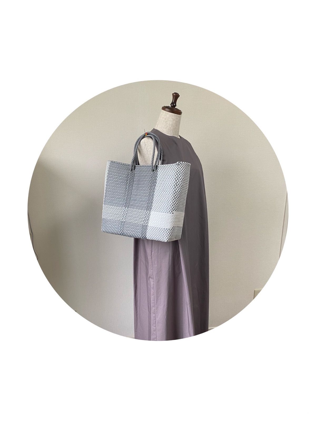 メルカドバッグ M size 白&銀 CROSS LINEメキシコ直輸入 - メルカリ