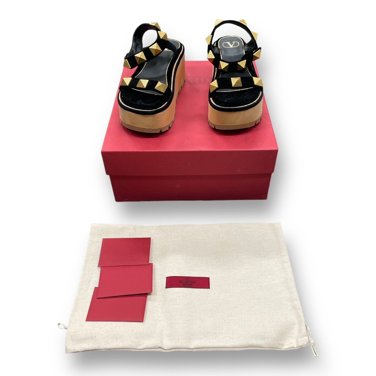 VALENTINO GARAVANI ロゴ ベロア ウッド ウェッジサンダル 2色 ウェッジ VALENTINO(ヴァレンティノ) - 海外通販のBUYMA