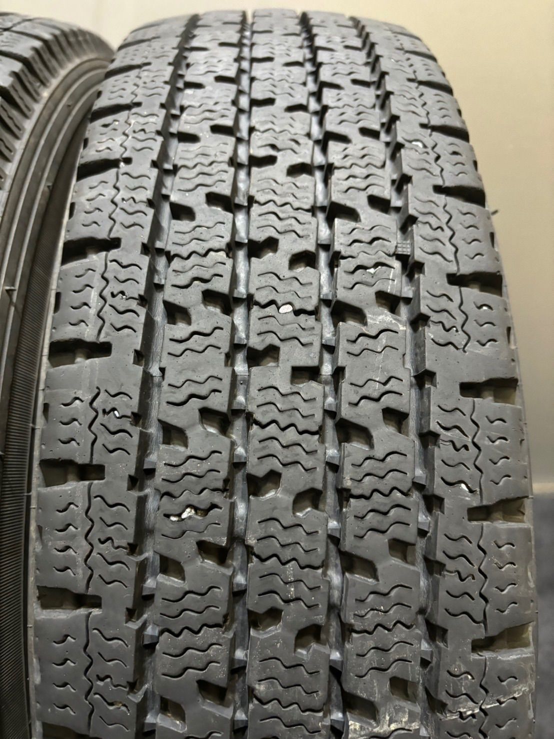 ★155/80R14 88/86N LT TOYO/DELVEX 935 21年製 トヨタ 純正 スチール 14インチ 5J +39 100 4H スタッドレス 4本 サクシード (南6-G815)