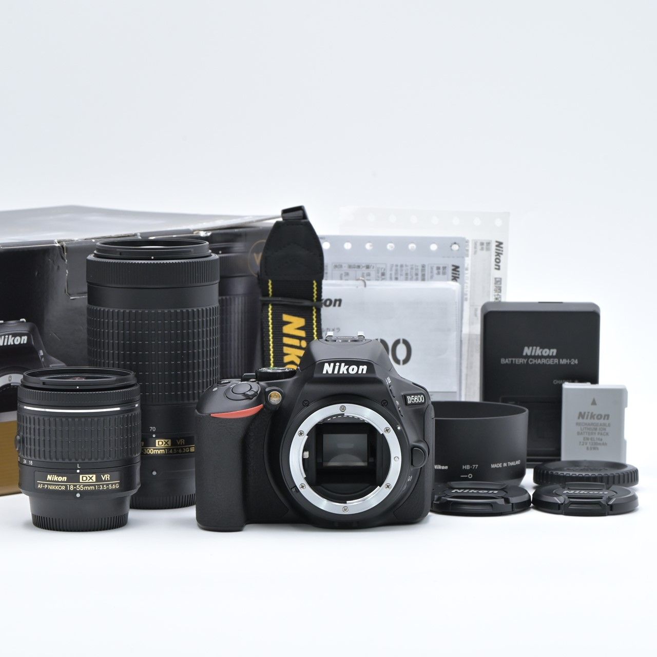 Amazon | Nikon デジタル一眼レフカメラ D5600 ダブルズーム