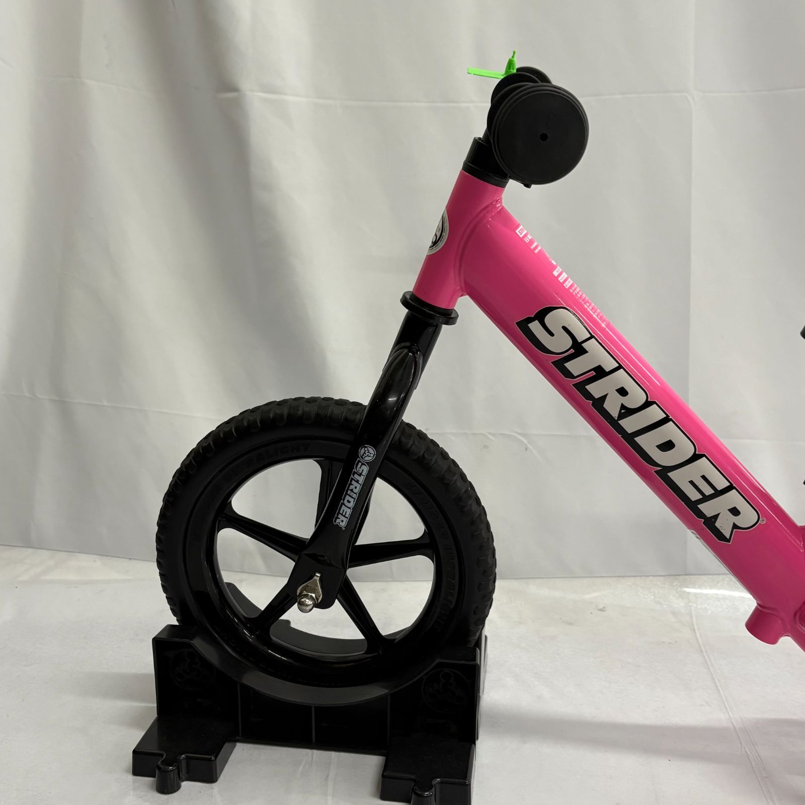 STRIDER ストライダー スポーツモデル 12インチ ピンク 美品 STRIDER