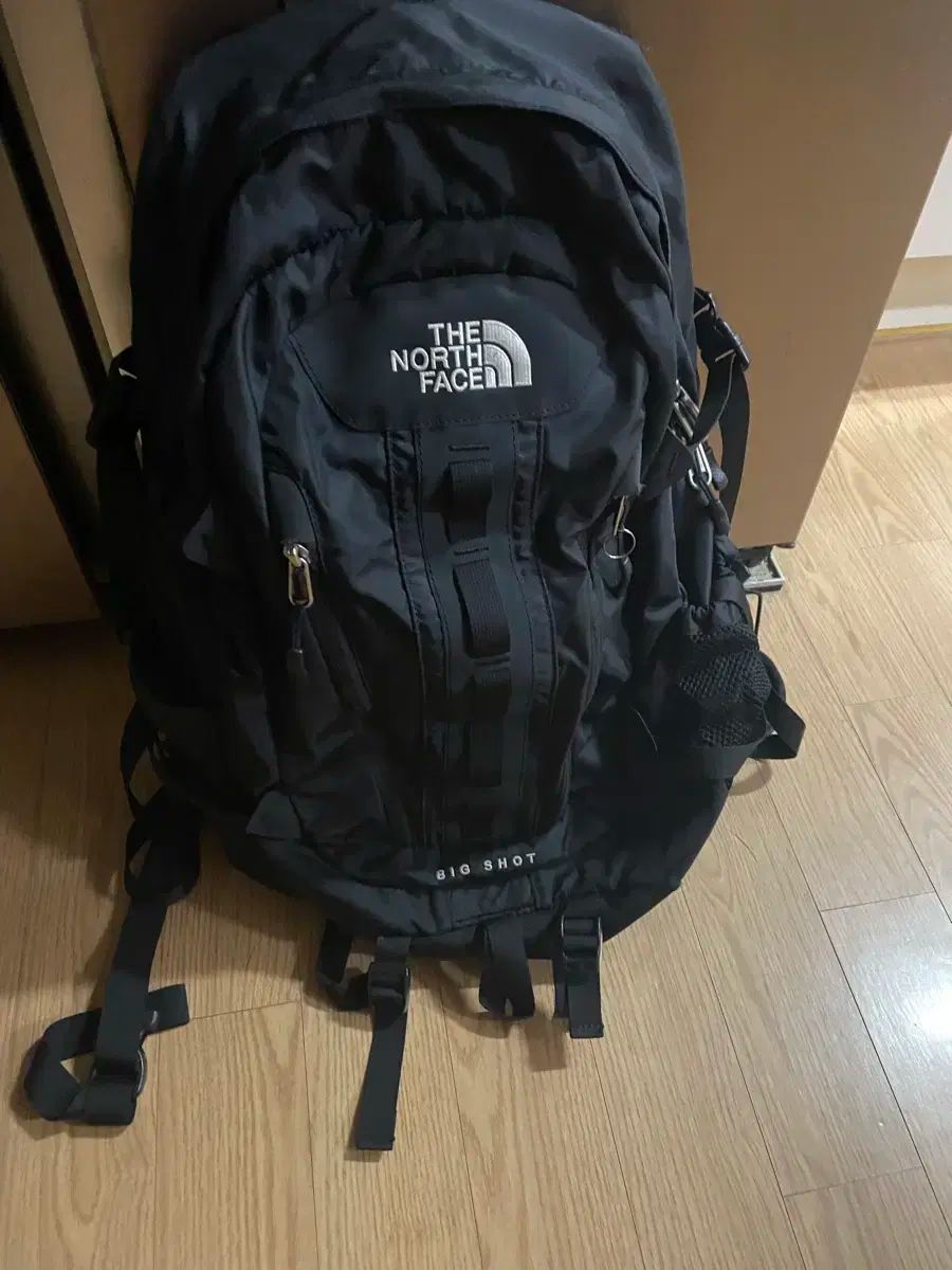 人気アイテムお得に購入。 THE NORTH FACE ザノースフェイス BIGSHOT ブラック バックパック