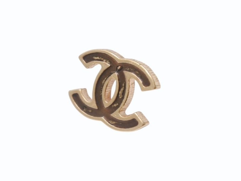 美品✨CHANEL ピアス　ココマーク　ゴールド　片耳　刻印 シャネル CHANEL ピアス ココマーク CCマーク ゴールド