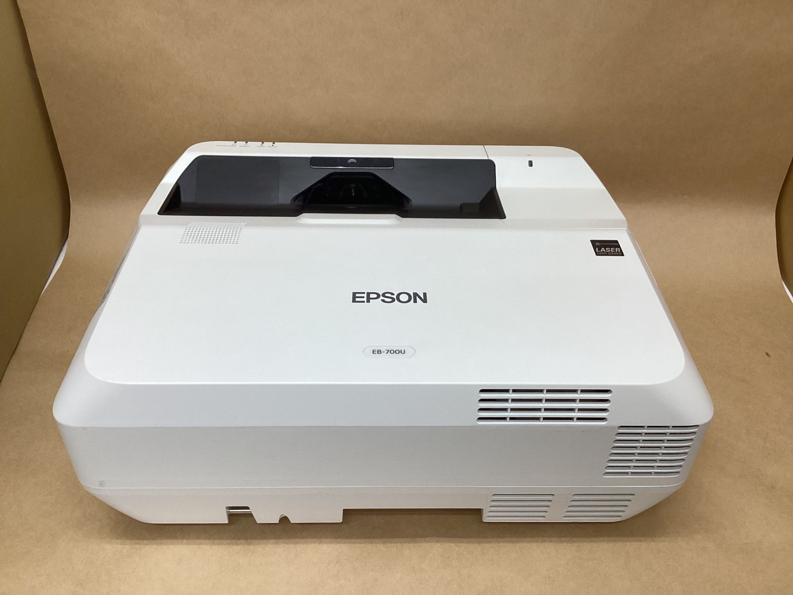 ランプ使用325時間 エプソン ビジネスプロジェクター EB-700U 4000ルーメン HDMI D-SUB HDMIケーブル USB-Bケーブル リモコン