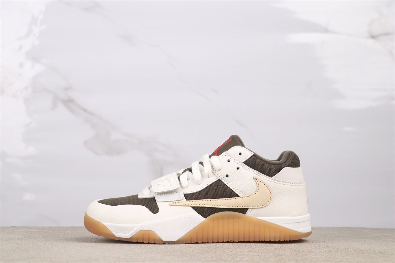 今日 Air Jordan FZ8117-100 エアジョーダン モカトレイ Mocca Tray -WTO輸入2