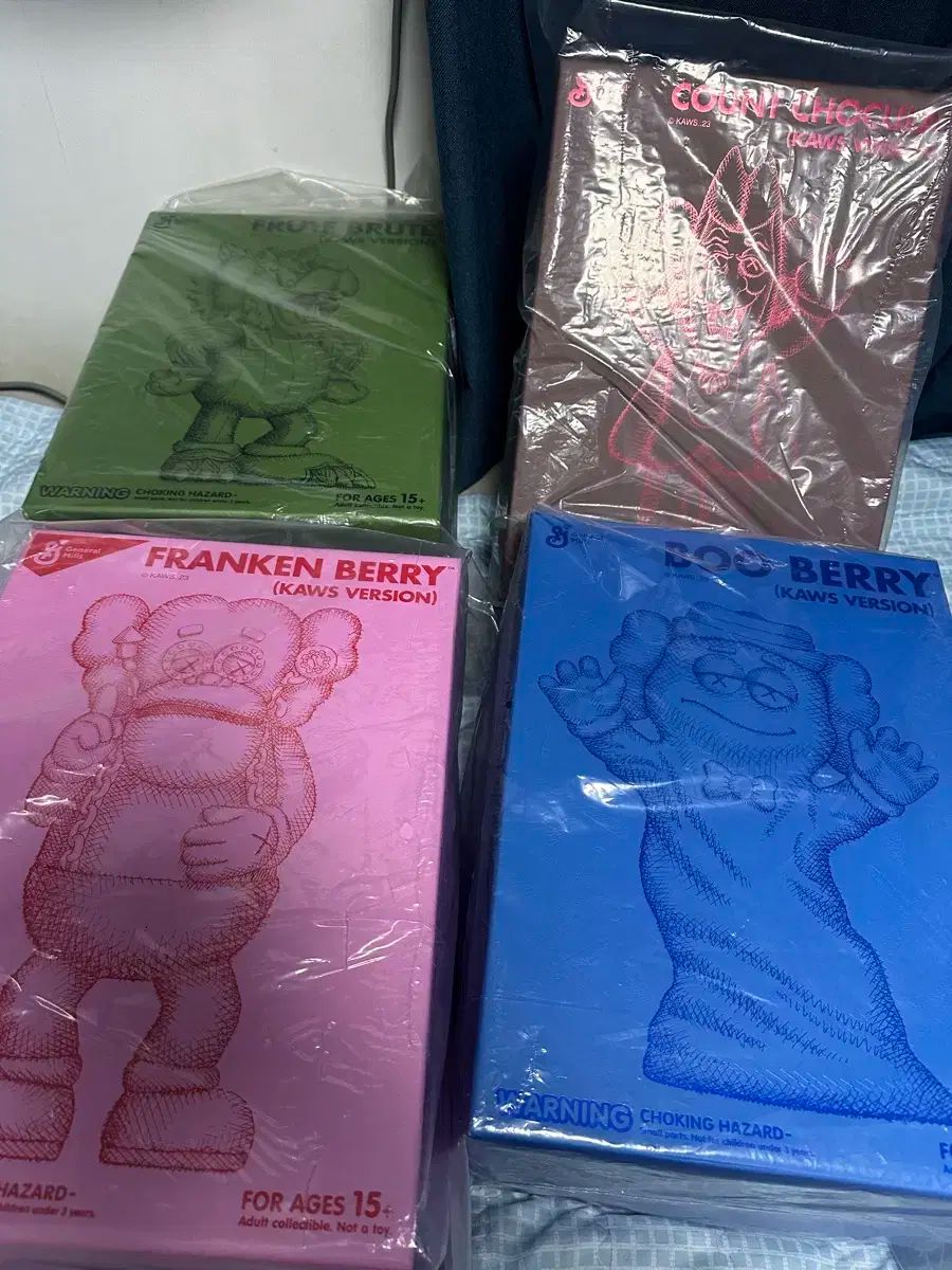 カウズ 穀物 フィギュア フルセット FULL SET