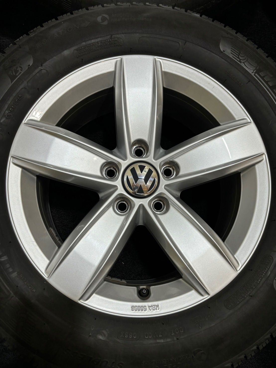 ☆215/65R16 MICHELIN/X-ICE3+ 17年製 VW シャラン 純正 16